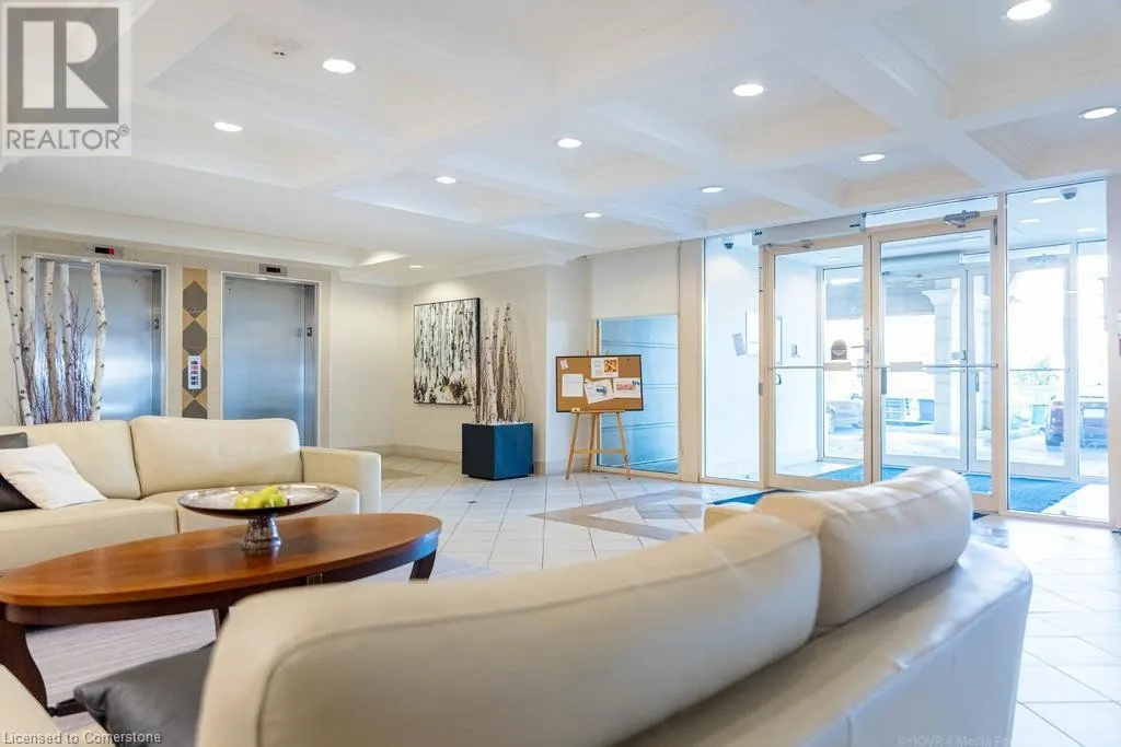 2000 CREEKSIDE Drive Unit# 805, #805