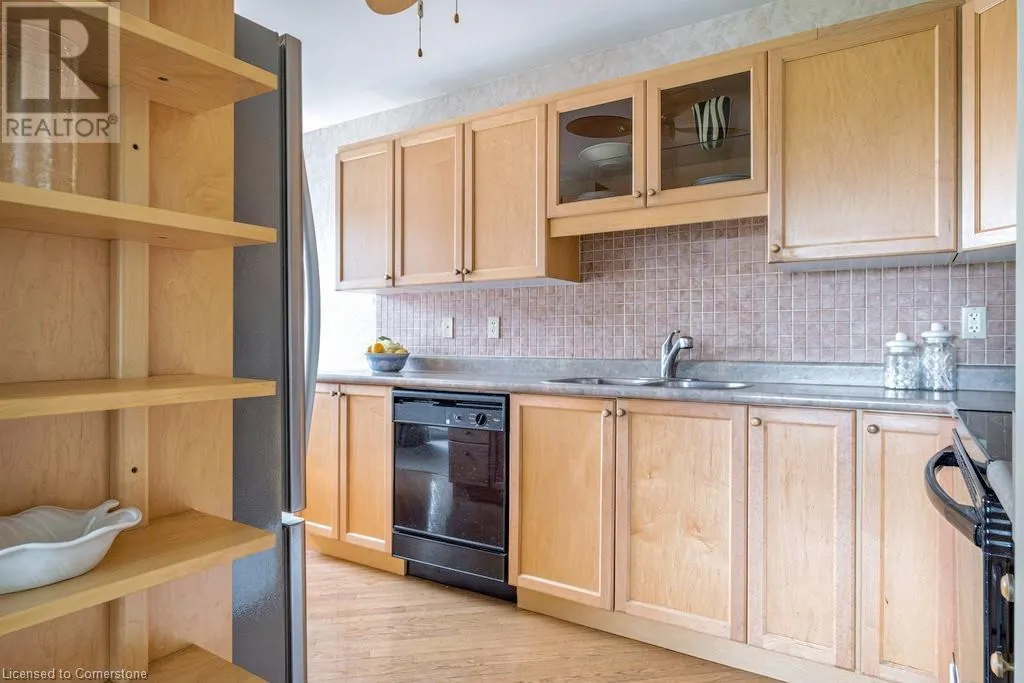 2000 CREEKSIDE Drive Unit# 805, #805