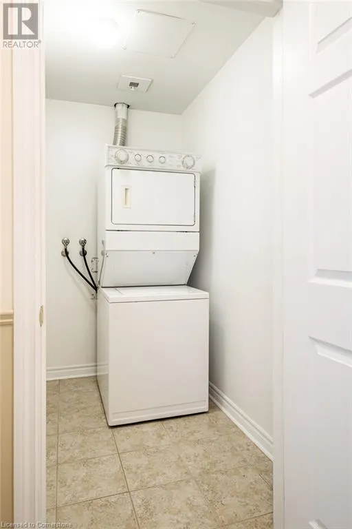 2000 CREEKSIDE Drive Unit# 805, #805