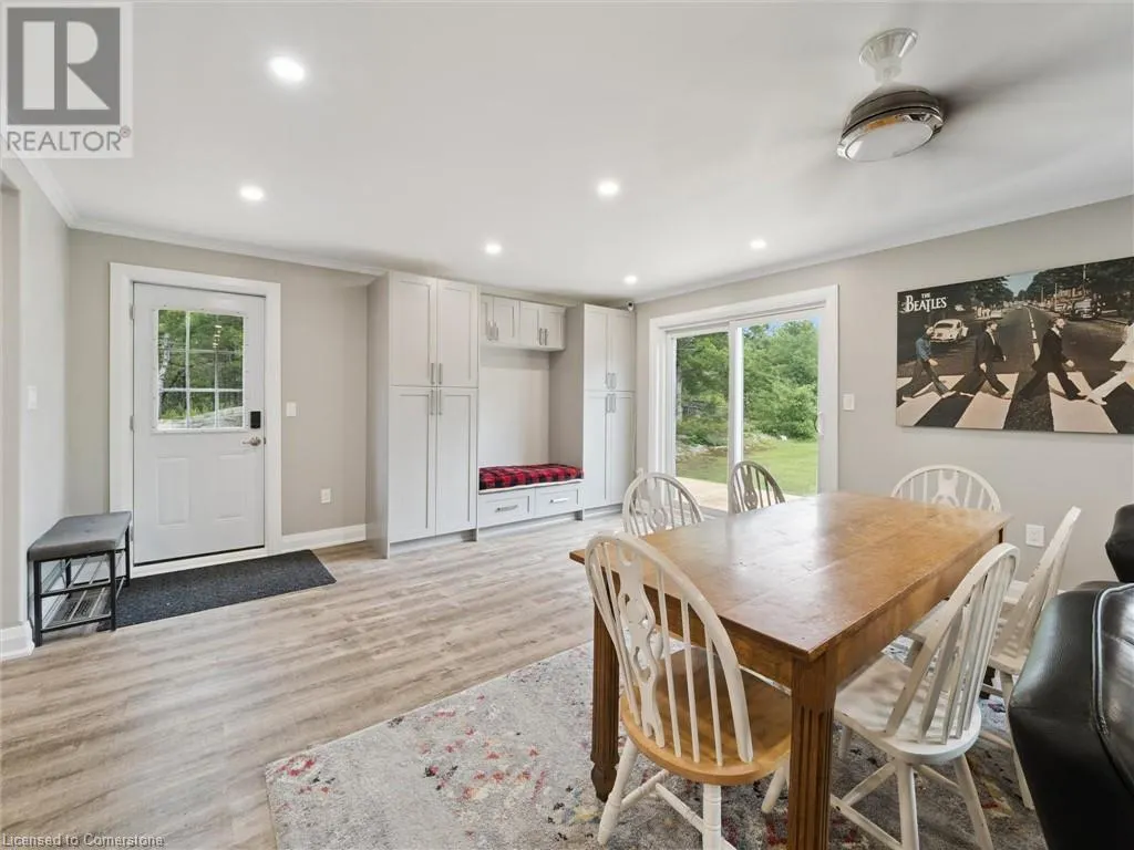 891 PENINSULA Road