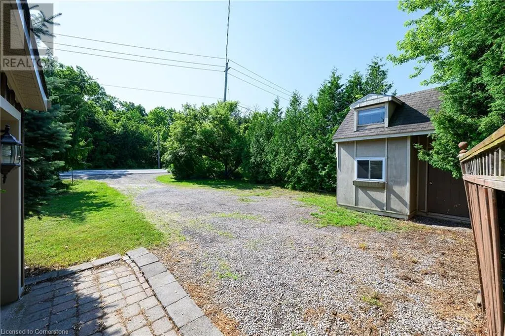 126 MOUNTAIN Road