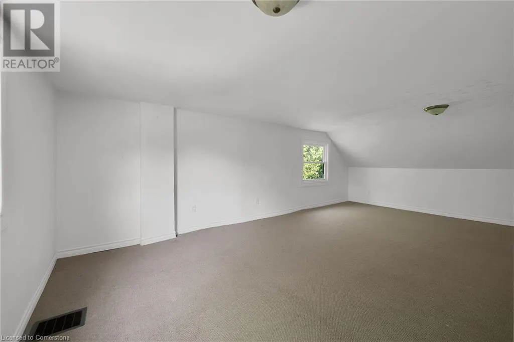 126 MOUNTAIN Road