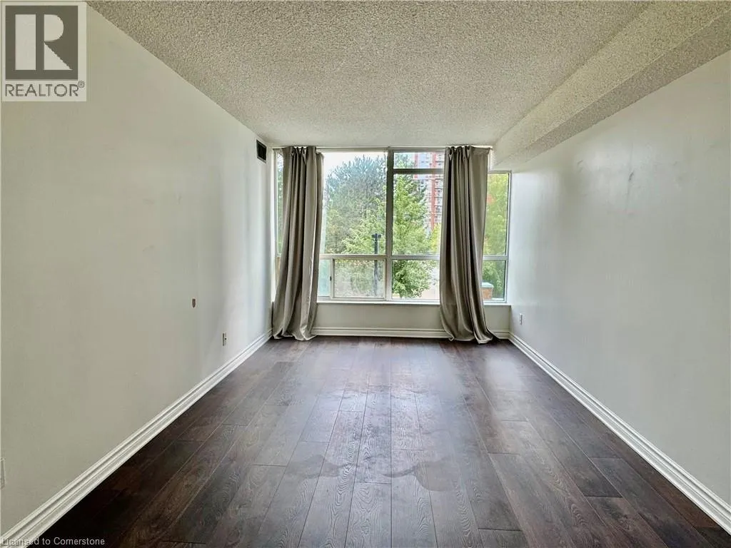 1276 MAPLE CROSSING Boulevard Unit# 203, #203