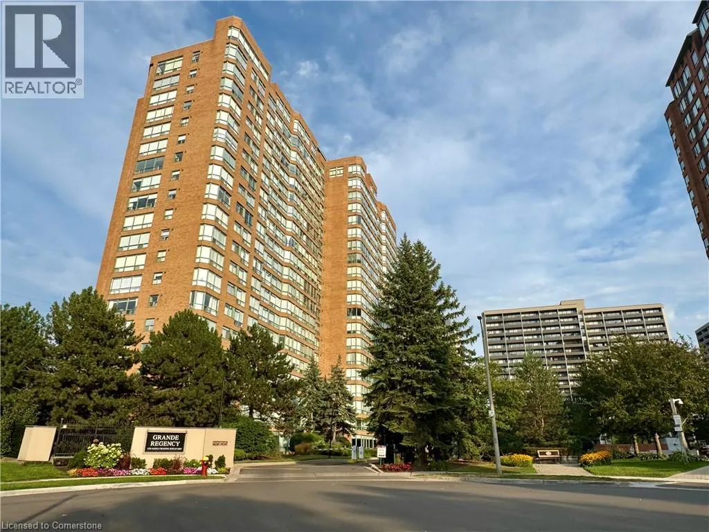 1276 MAPLE CROSSING Boulevard Unit# 203, #203