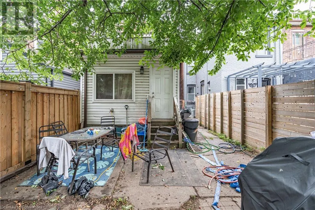 77 BARTON Street E