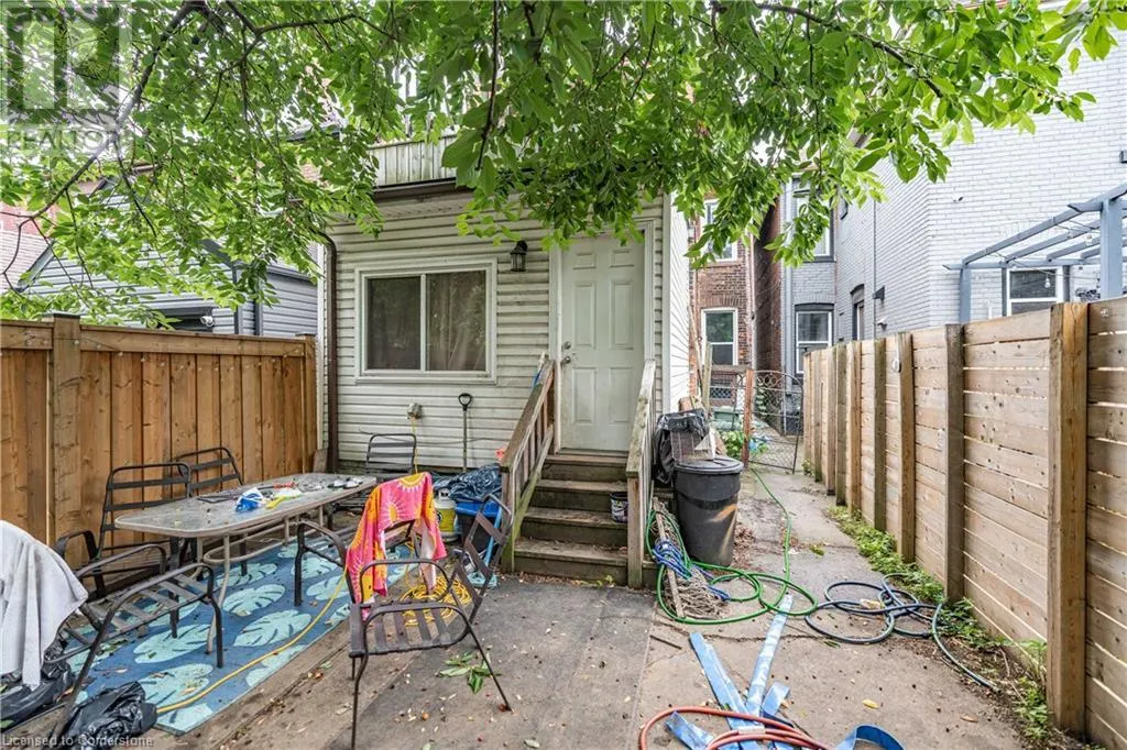 77 BARTON Street E