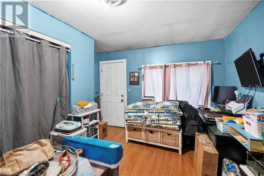 77 BARTON Street E
