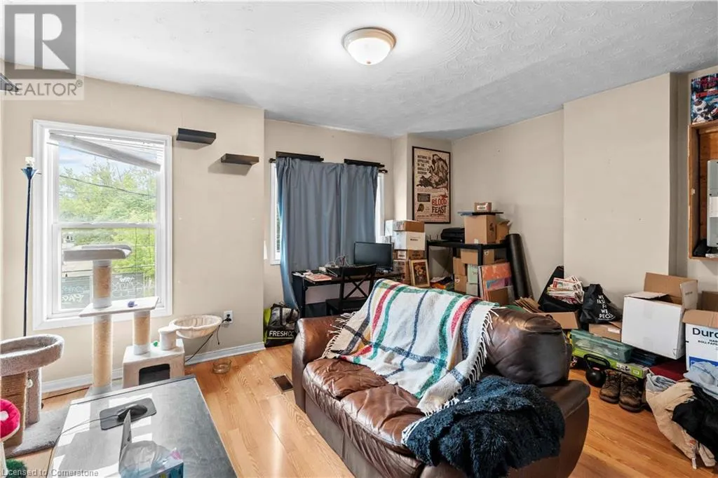 77 BARTON Street E
