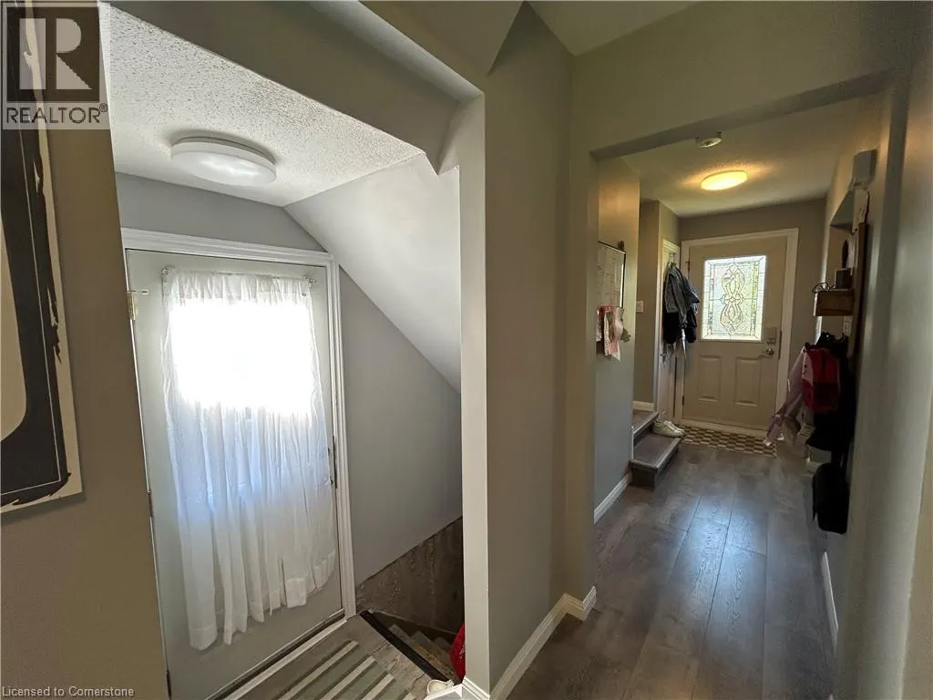 56-58 OAKWOOD Avenue