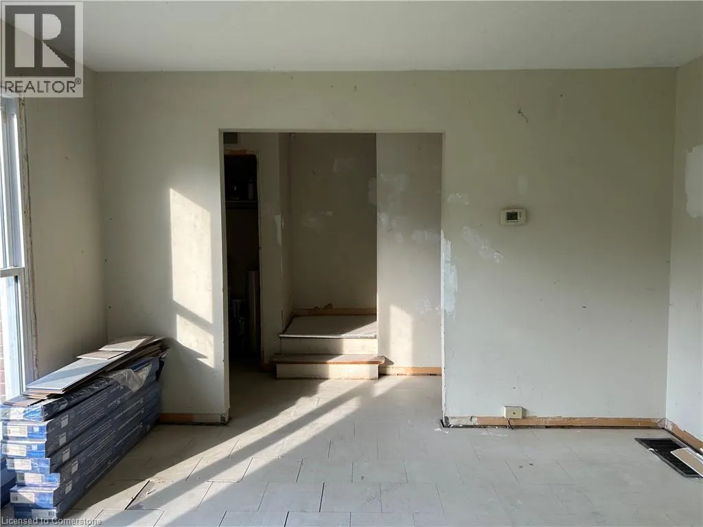 56-58 OAKWOOD Avenue