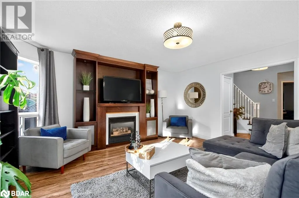 7 BANINGTON Crescent