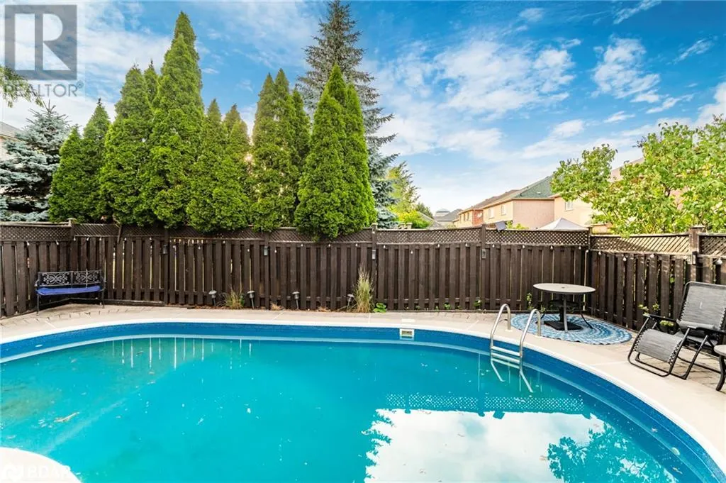 7 BANINGTON Crescent