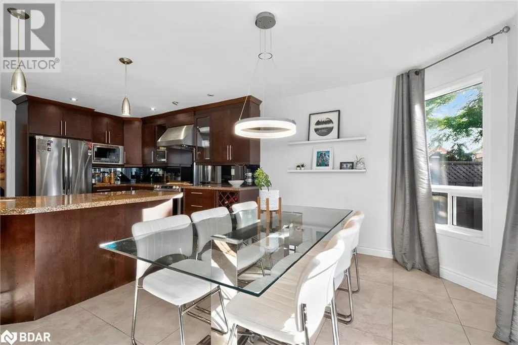 7 BANINGTON Crescent