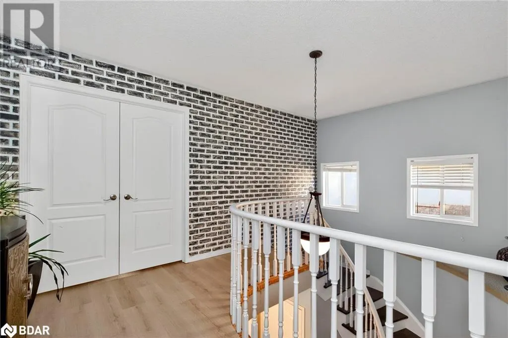 7 BANINGTON Crescent