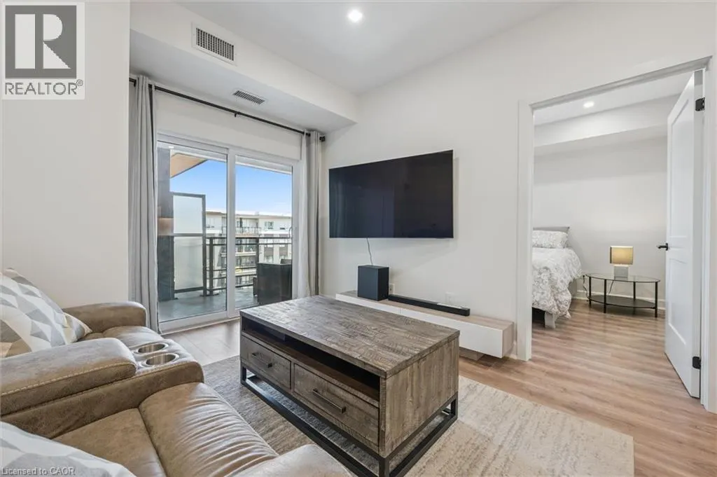251 NORTHFIELD Drive E Unit# 609, #609