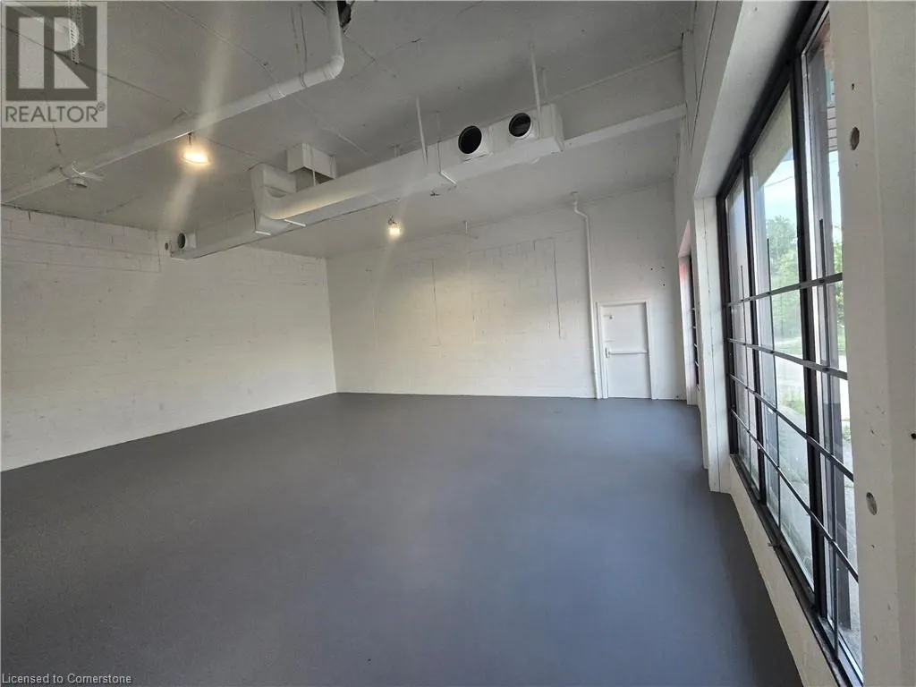 693 HAMILTON Road