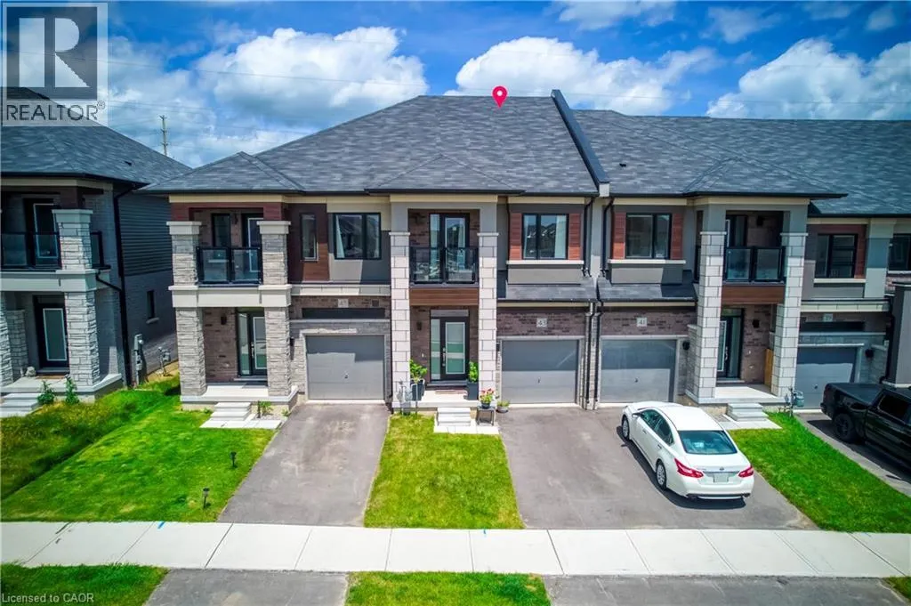 43 GEORGE BRIER Drive W