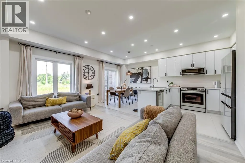 43 GEORGE BRIER Drive W