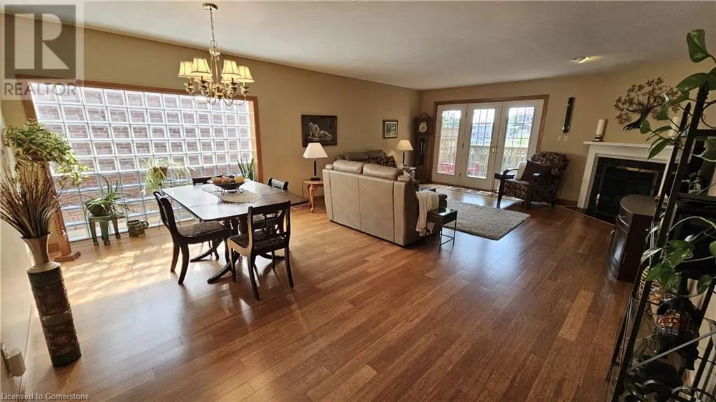 42 DONLY Drive S Unit# 11, #11