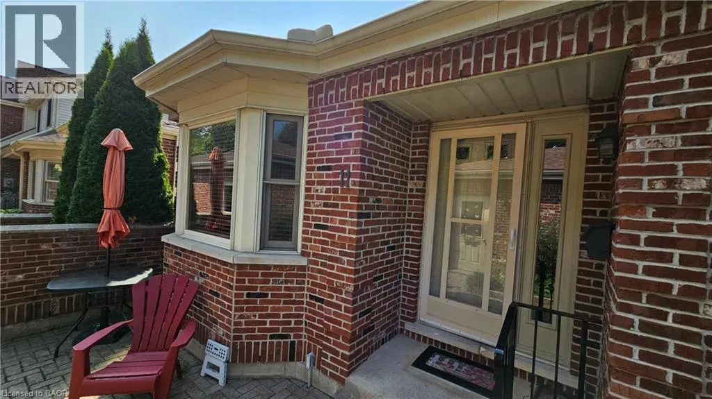 42 DONLY Drive S Unit# 11, #11