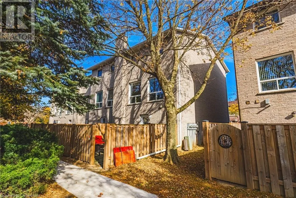 1155 PARAMOUNT Drive Unit# 26, #26