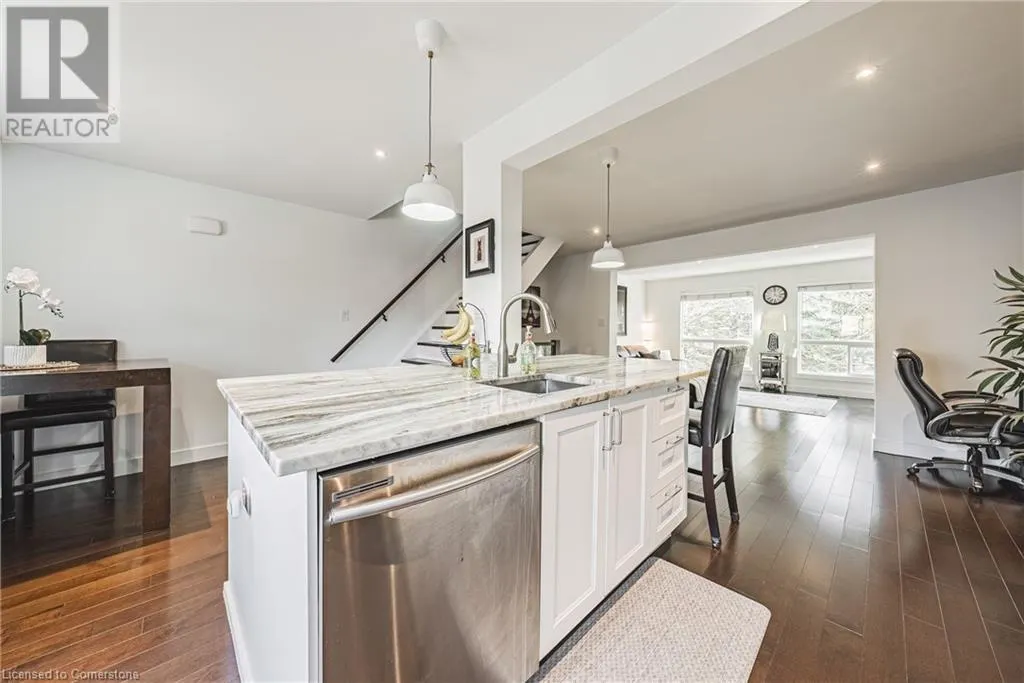 1155 PARAMOUNT Drive Unit# 26, #26
