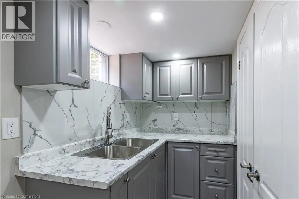 259 GREENFIELD Avenue