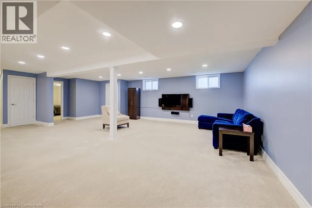 439 NORTHLAKE Drive