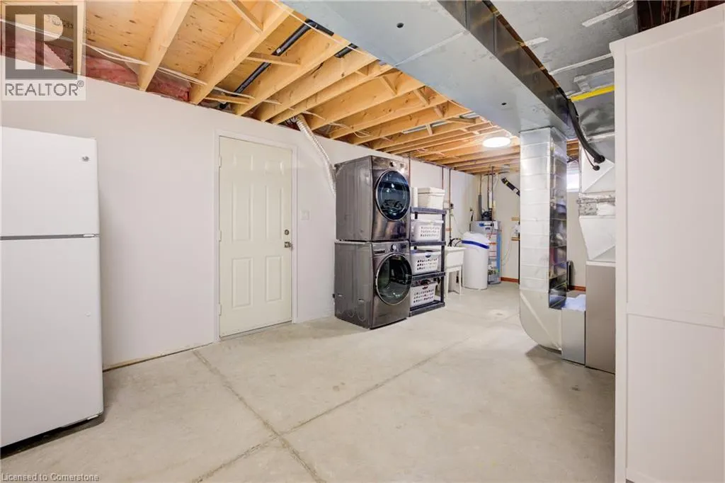439 NORTHLAKE Drive