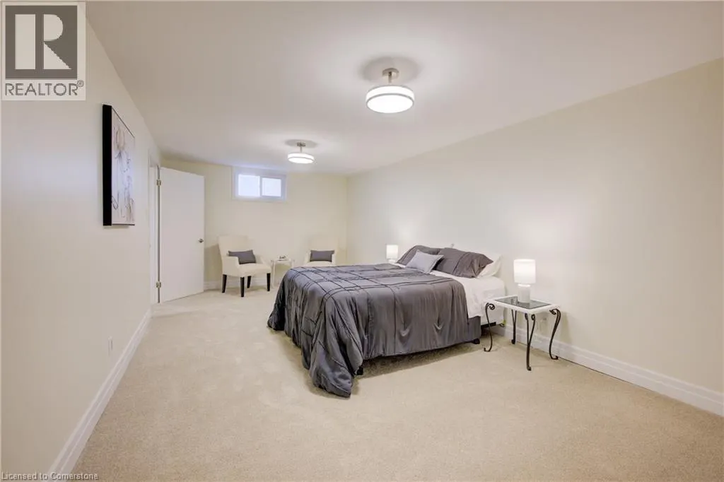 439 NORTHLAKE Drive