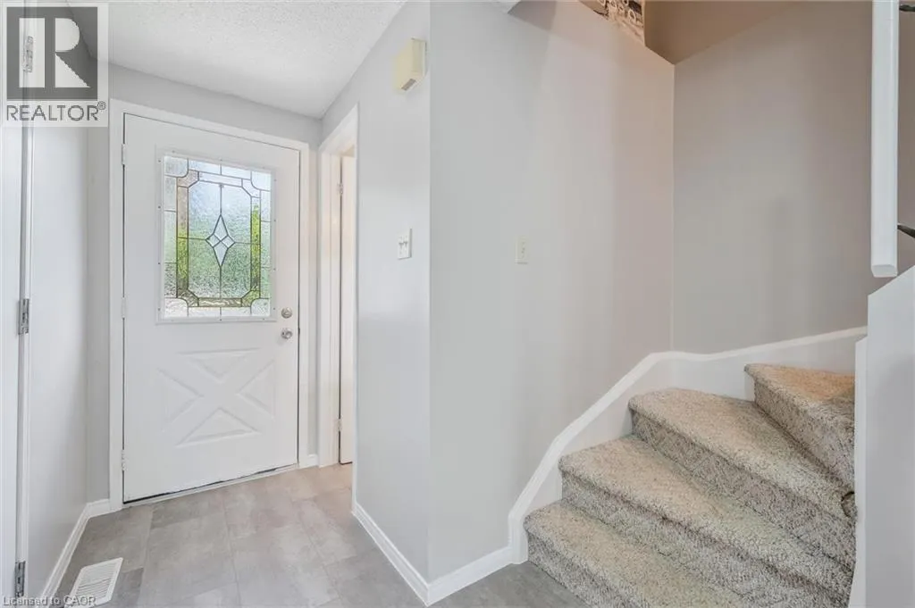 71 MOSS Place