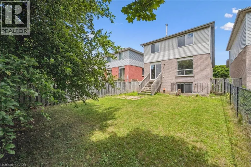 71 MOSS Place