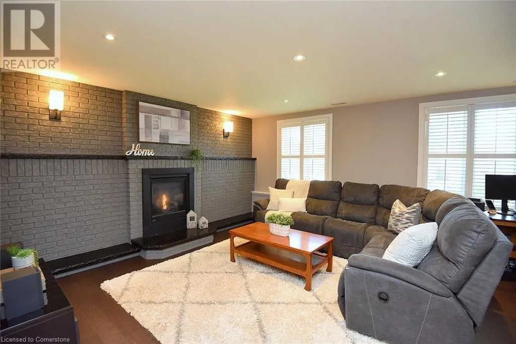 72 MAPLE Drive