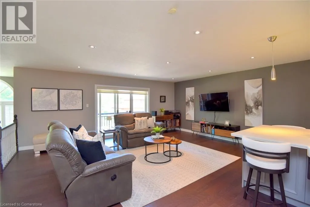 72 MAPLE Drive
