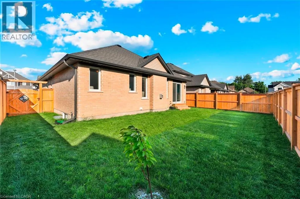 7 CURREN Crescent