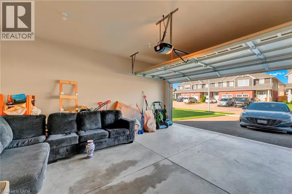 7 CURREN Crescent