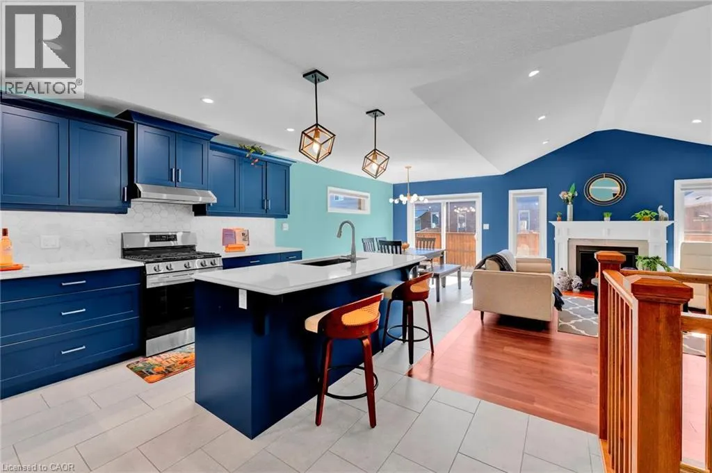 7 CURREN Crescent