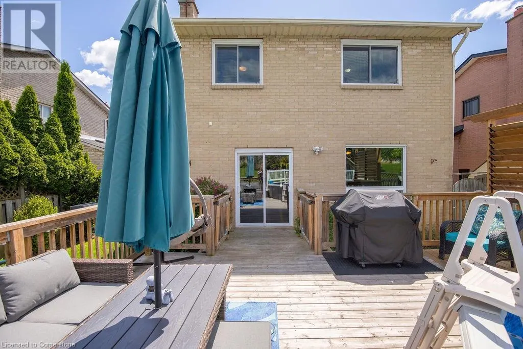 54 MERRITT Crescent