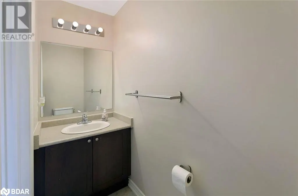 57 FERNDALE Drive S Unit# 7, #7