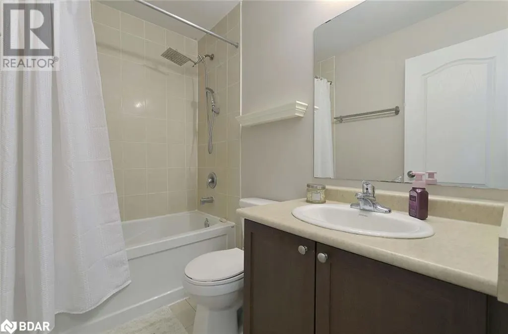 57 FERNDALE Drive S Unit# 7, #7