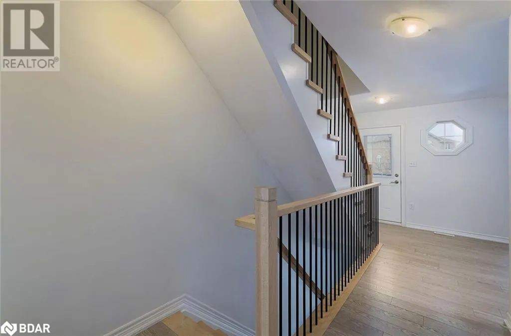 57 FERNDALE Drive S Unit# 7, #7
