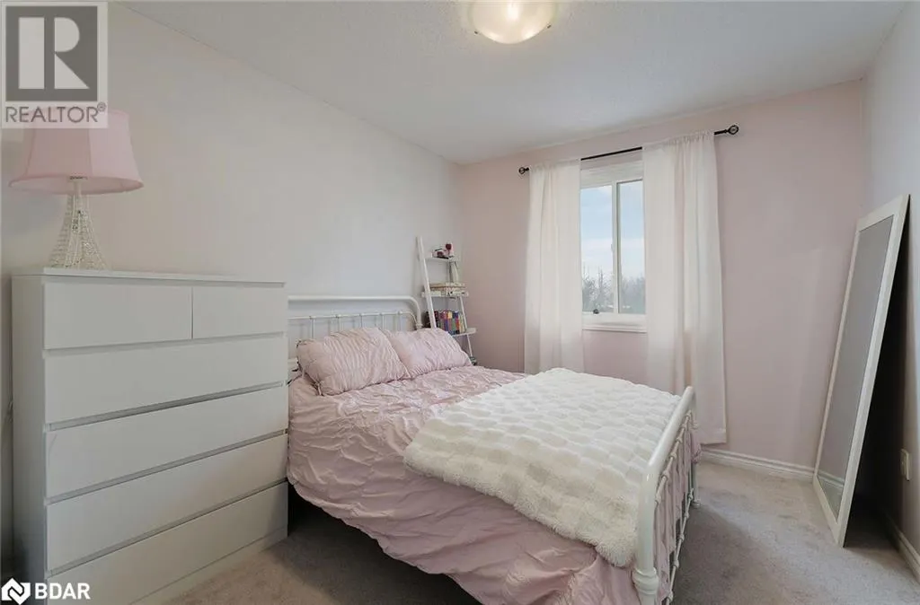 57 FERNDALE Drive S Unit# 7, #7