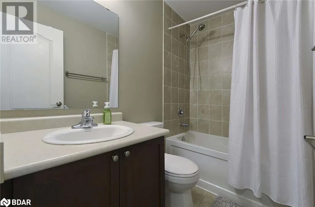 57 FERNDALE Drive S Unit# 7, #7