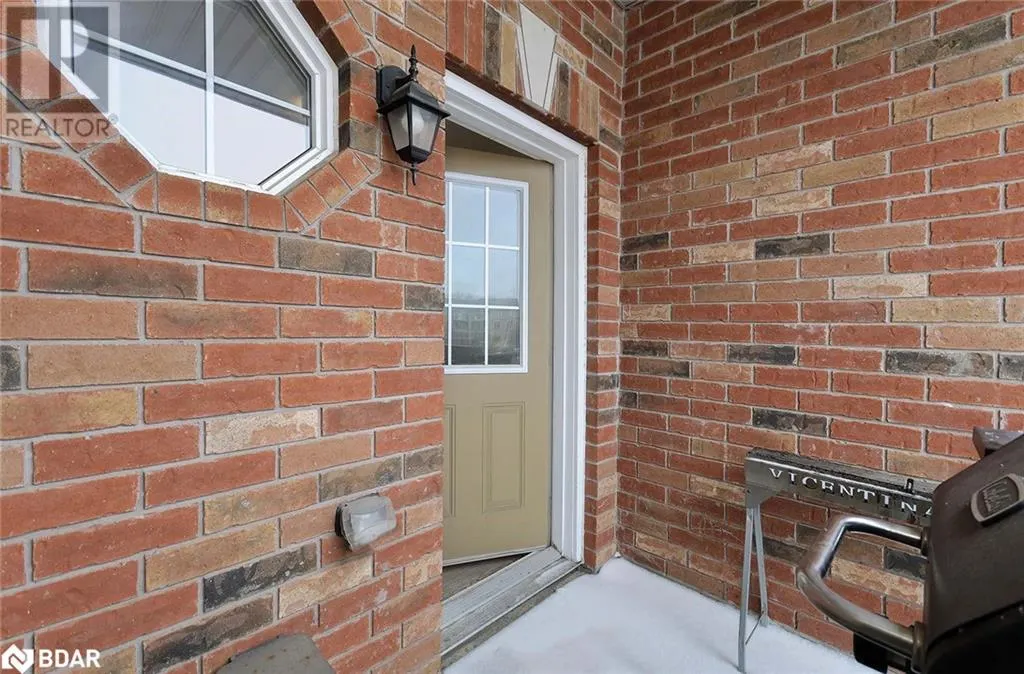 57 FERNDALE Drive S Unit# 7, #7