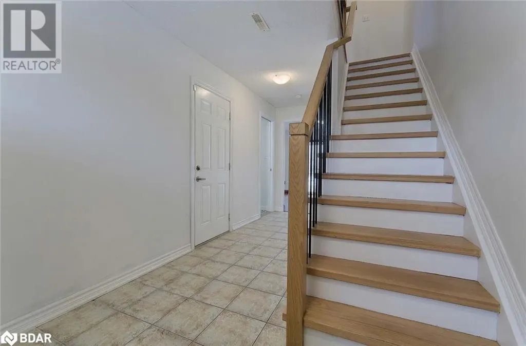57 FERNDALE Drive S Unit# 7, #7