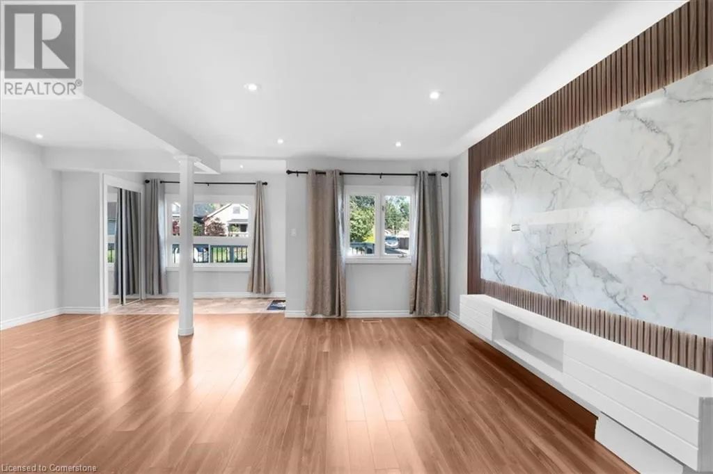 233 NORMANHURST Avenue