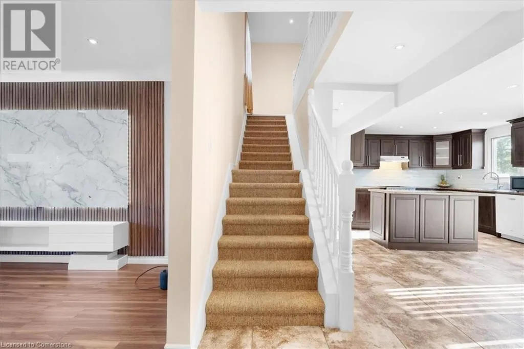 233 NORMANHURST Avenue