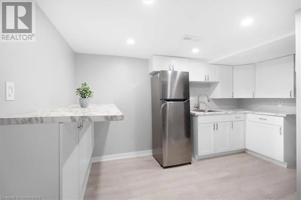 233 NORMANHURST Avenue