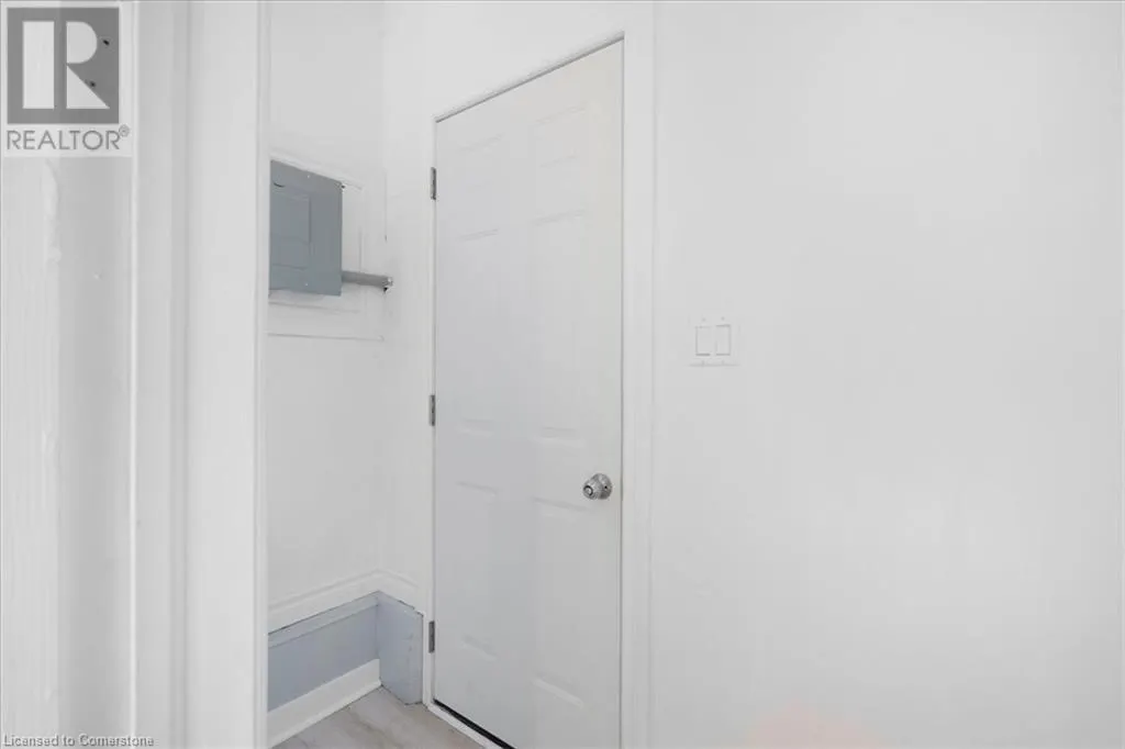 233 NORMANHURST Avenue