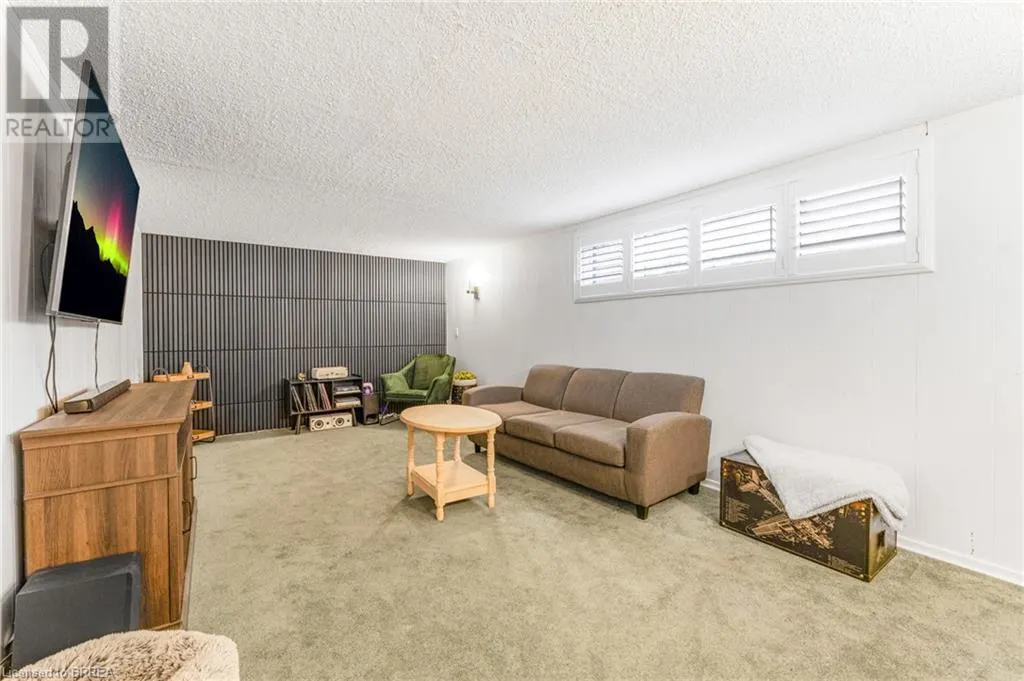 403 OAKHILL Drive